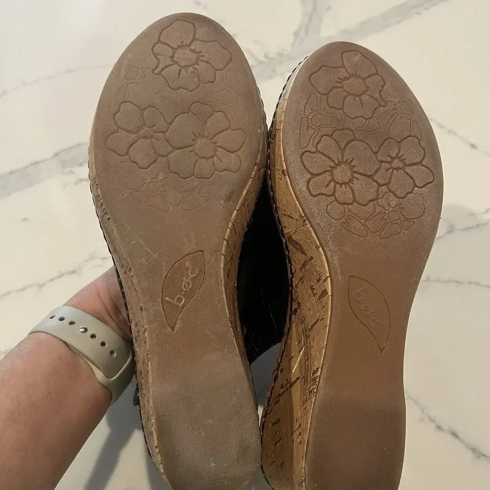 Born BOC Concept Sandals Sz 8 Leather cork Wedge Slingback Rosettes